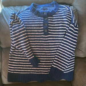 AE legging friendly sweater